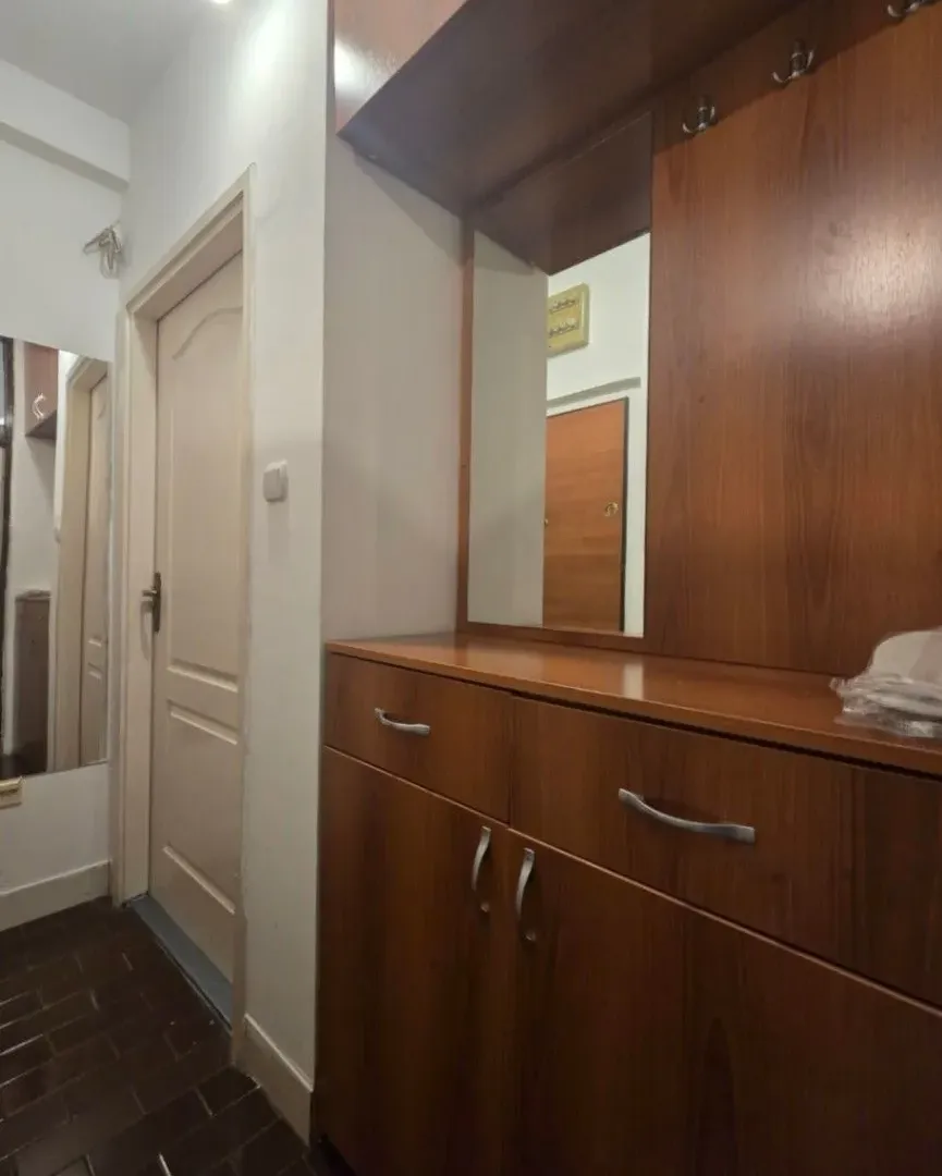 Izdavanje, jednosoban stan, 39m², Blok 6, Podgorica