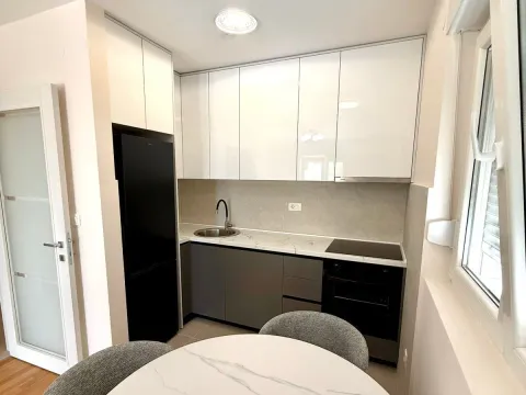Rent, one bedroom apartment, 42m², Pobrežje, Podgorica - image 5
