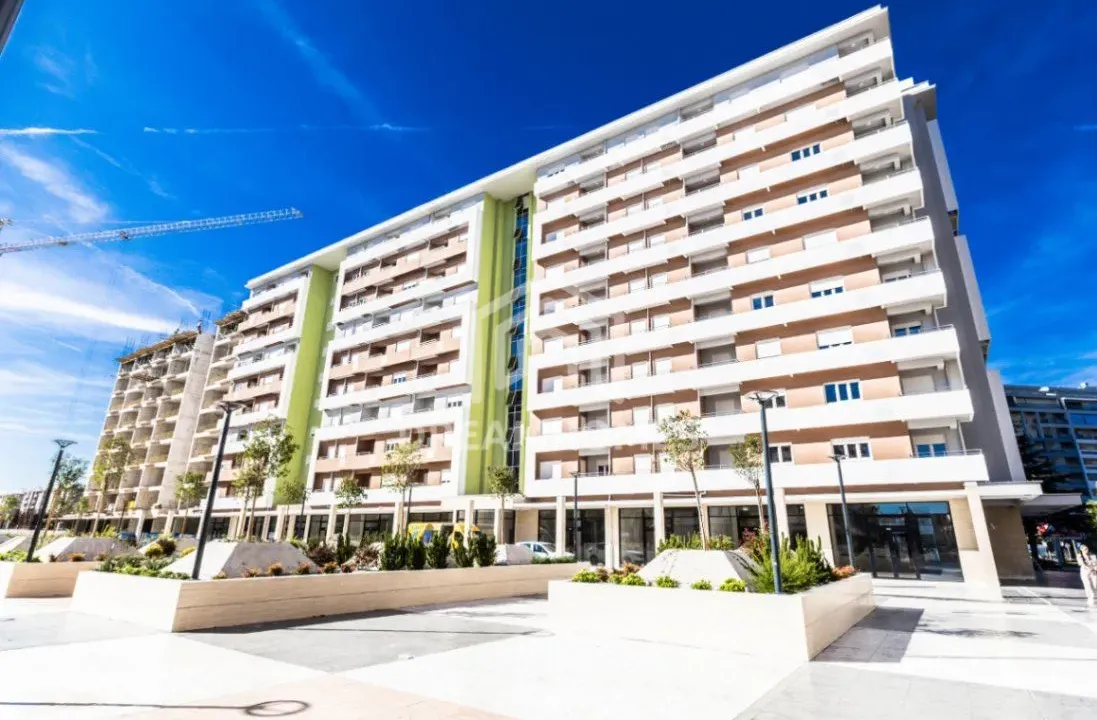Izdavanje, jednosoban stan, 40m², Central Point, Podgorica