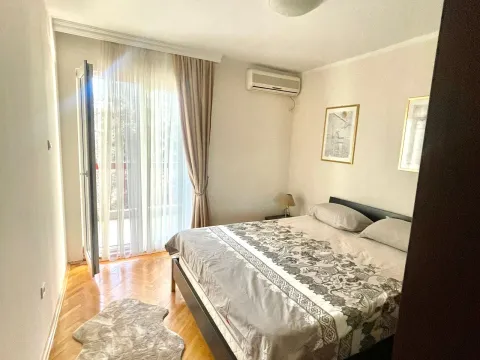 Izdavanje, stan, 87m², Centar, Podgorica - image 6