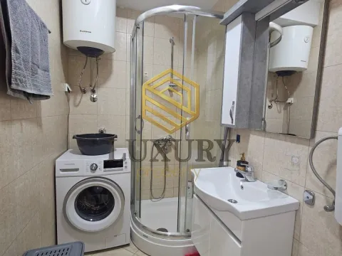Izdavanje, garsonjera, 25m², Vezirov Most, Podgorica - image 4