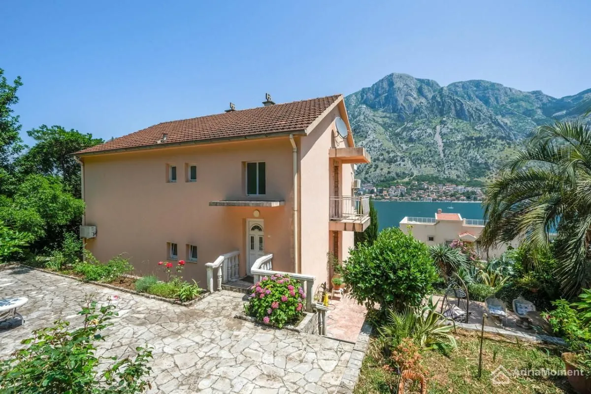 Sale, house, 172m², Muo, Kotor