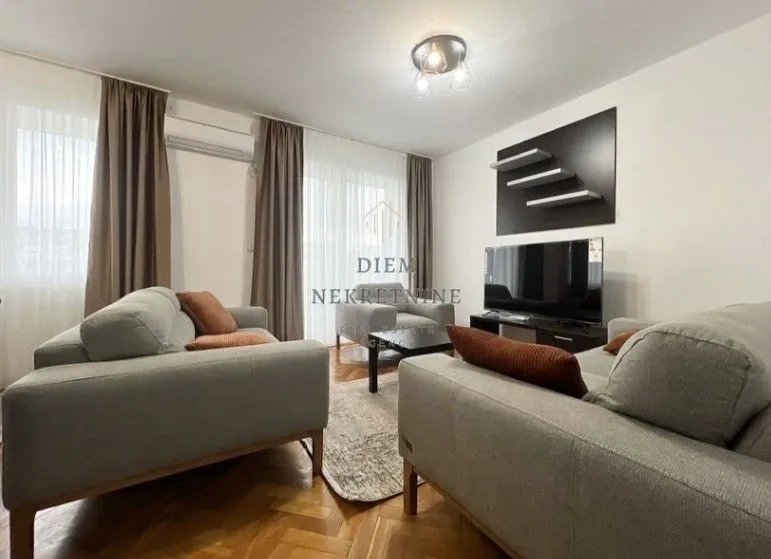 Izdavanje, dvosoban stan, 70m², Preko Morače, Podgorica