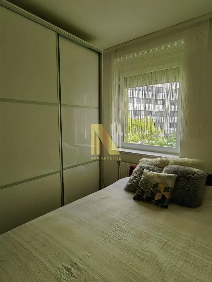 Izdavanje, jednosoban stan, 31m², Grbavica, Novi Sad Sve Podlokacije