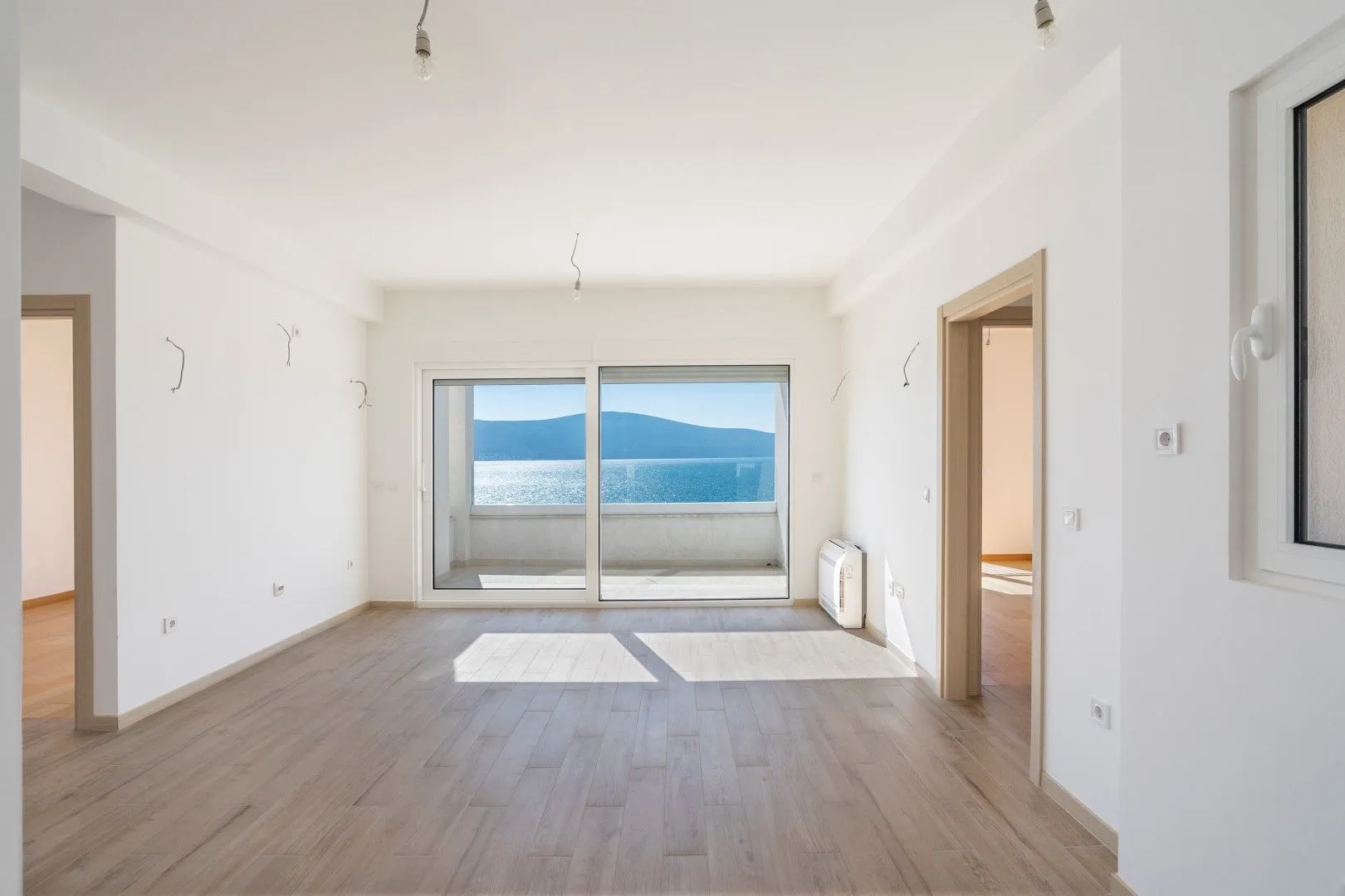 Prodaja, stan, 66m², Tivat, Crna Gora
