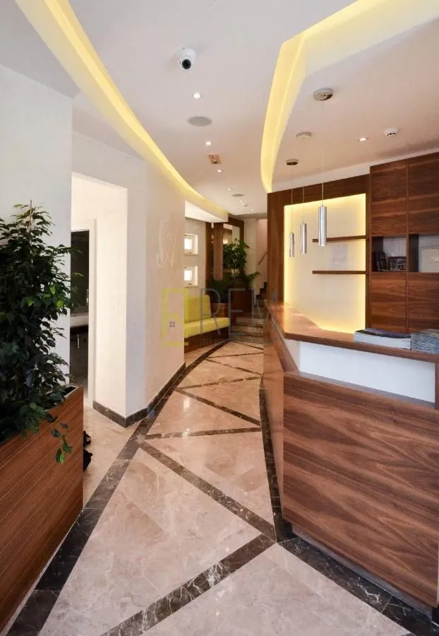 Izdavanje, ugostiteljski objekat, 1030m², Centar, Budva