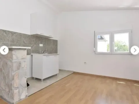 Izdavanje, jednosoban stan, 60m2, Vranići, Podgorica