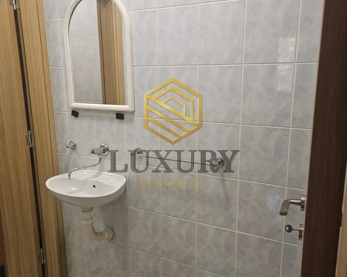 Sale, office space, 191m², Ljubović, Podgorica