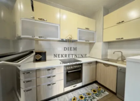 Izdavanje, jednosoban stan, 55m², City Kvart, Podgorica - image 8