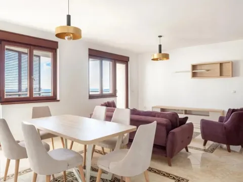 Sale, one bedroom apartment, 52m², Bečići, Budva - image 9