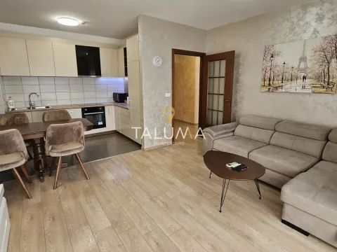 Izdavanje, dvosoban stan, 75m², City Kvart, Podgorica - image 2