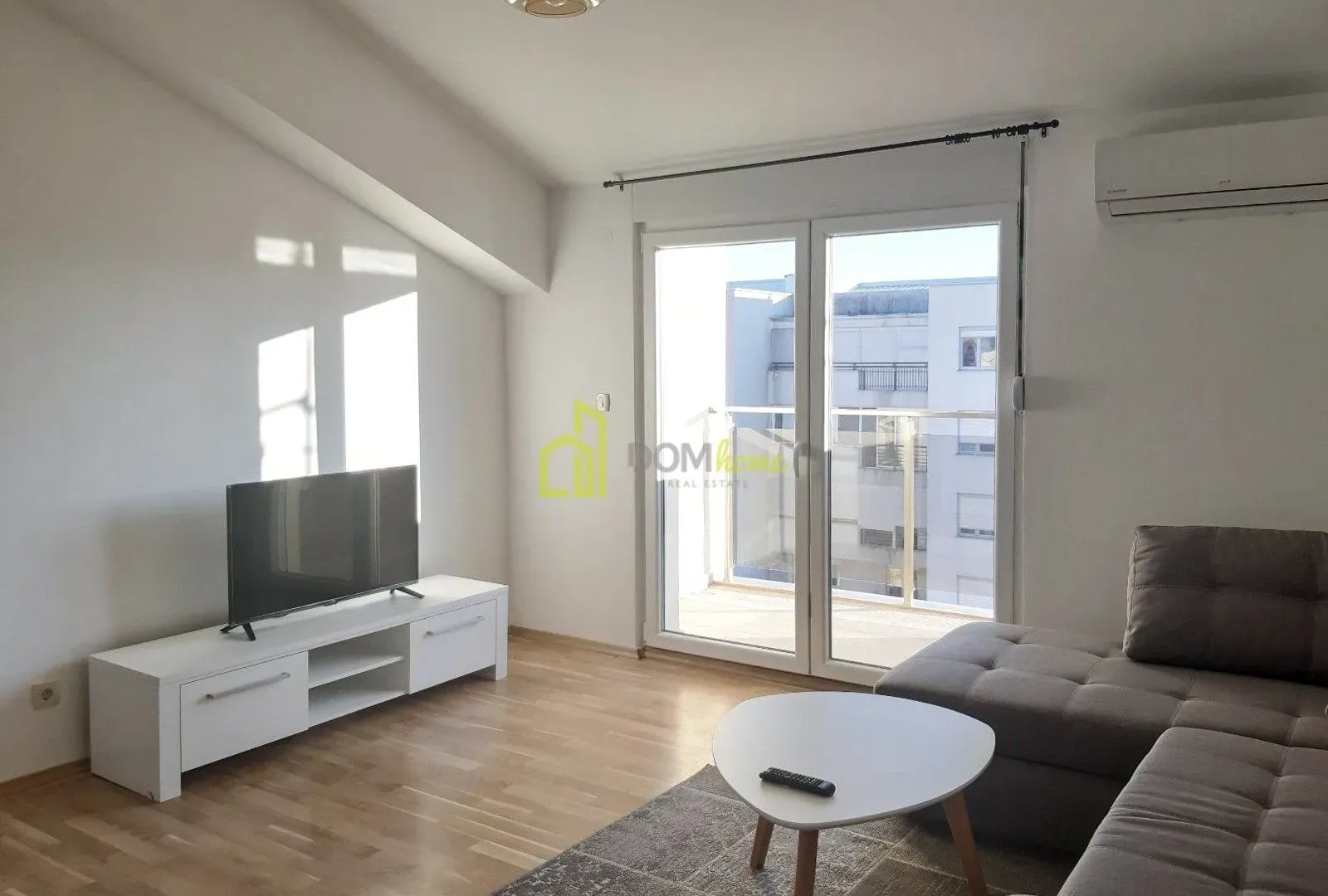 Prodaja, jednosoban stan, 45m², Blok 9, Podgorica