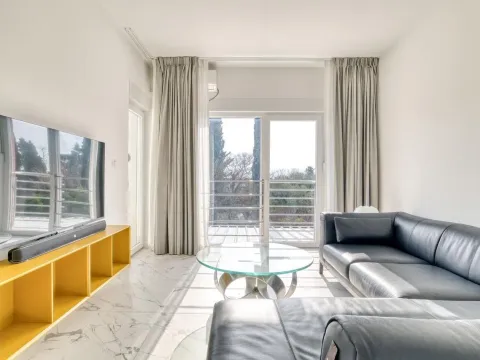 Sale, two bedroom apartment, 60m², Petrovac, Budva - image 2