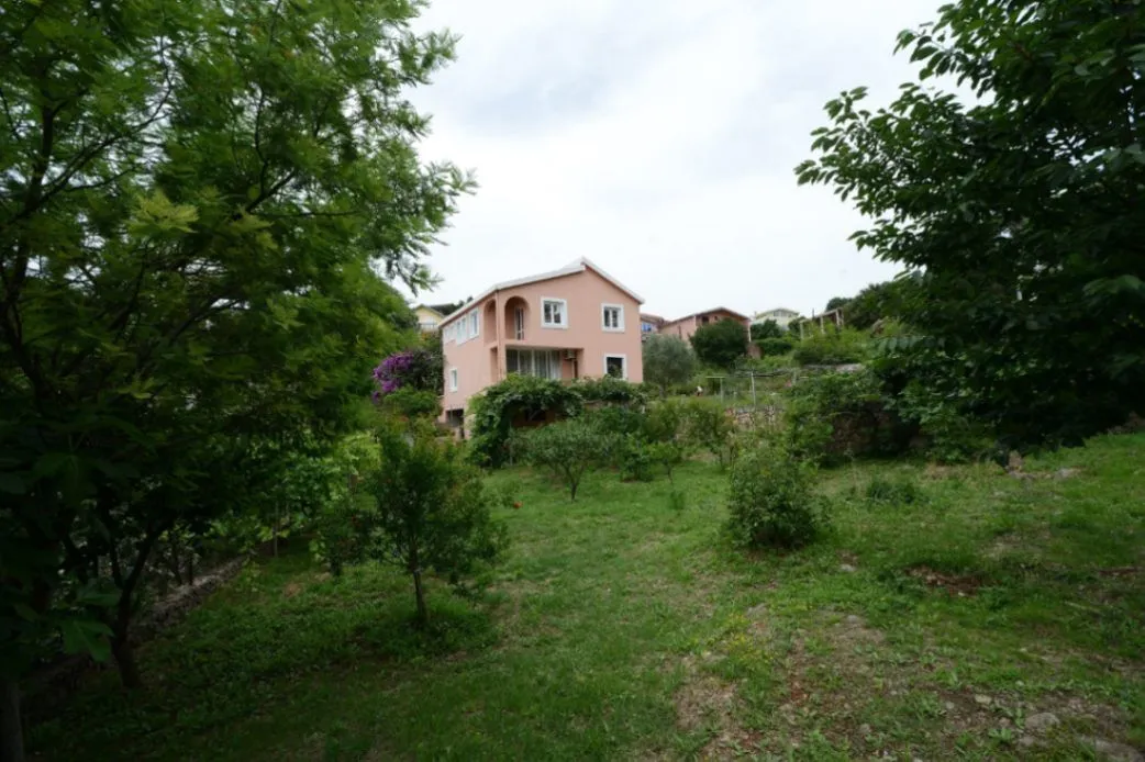 Prodaja, kuća, 300m², Utjeha, Bar