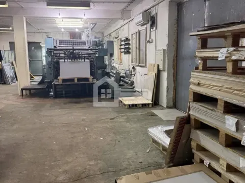 Izdavanje, poslovni prostor, 800m², Borča 1, Borča Sve Podlokacije - image 12