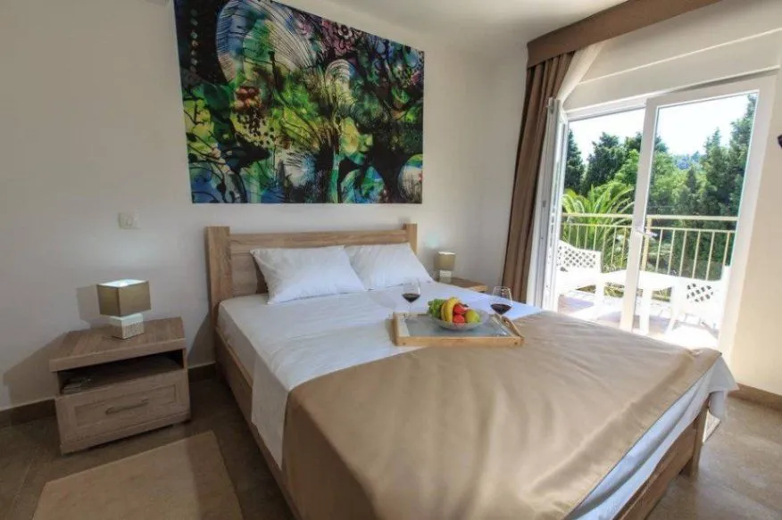 Sale, house, 376m², Sutomore, Bar