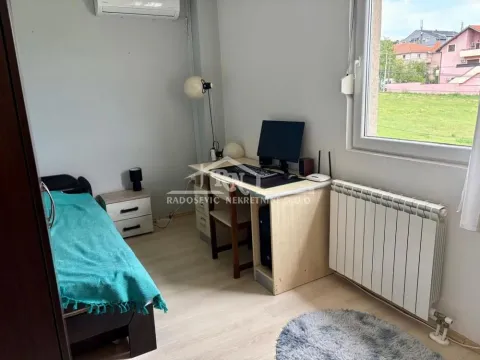 Prodaja, četvorosoban stan, 89m², Petlovo Brdo, Beograd - image 14