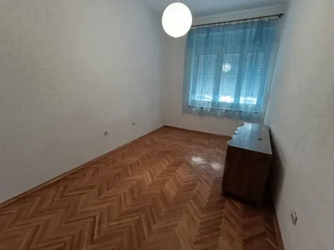 Izdavanje, jednosoban stan, 68m², Centar, Podgorica - image 8
