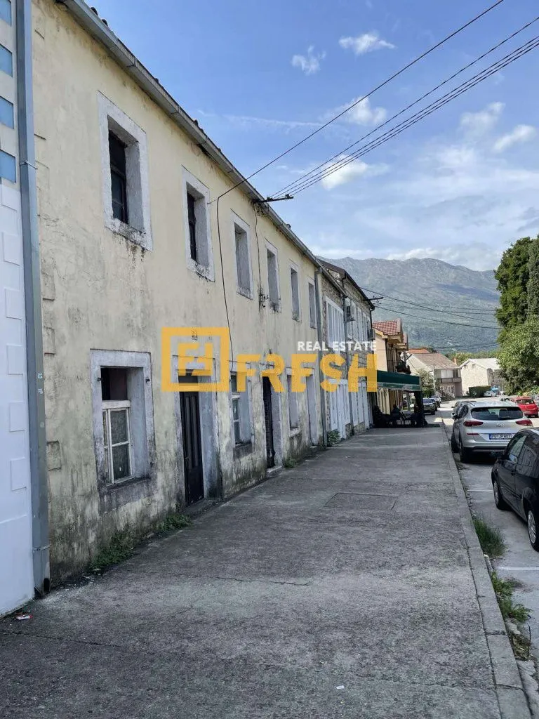 Prodaja, kuća, 300m², Danilovgrad, Crna Gora