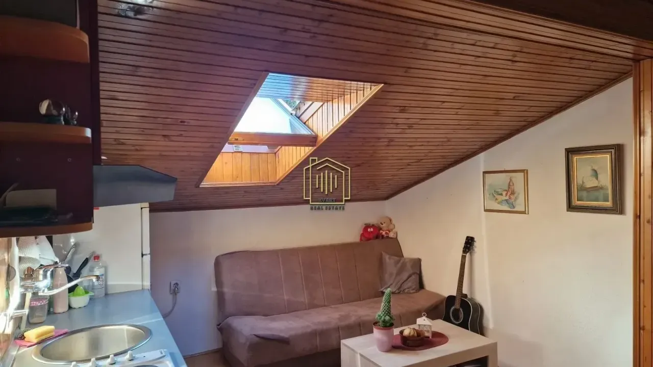Izdavanje, jednosoban stan, 39m², Podgorica, Kotor