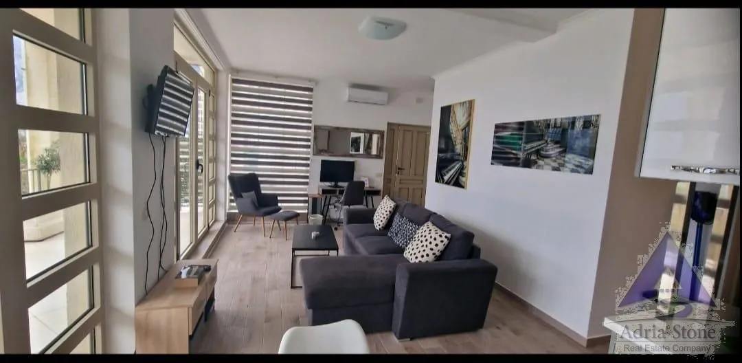 Prodaja, dvosoban stan, 82m², Prčanj, Kotor