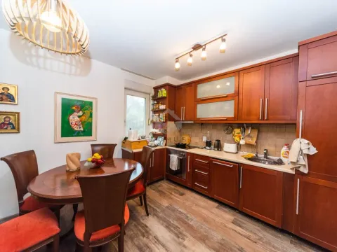 Prodaja, dvosoban stan, 65m², Vezirov Most, Podgorica - image 3