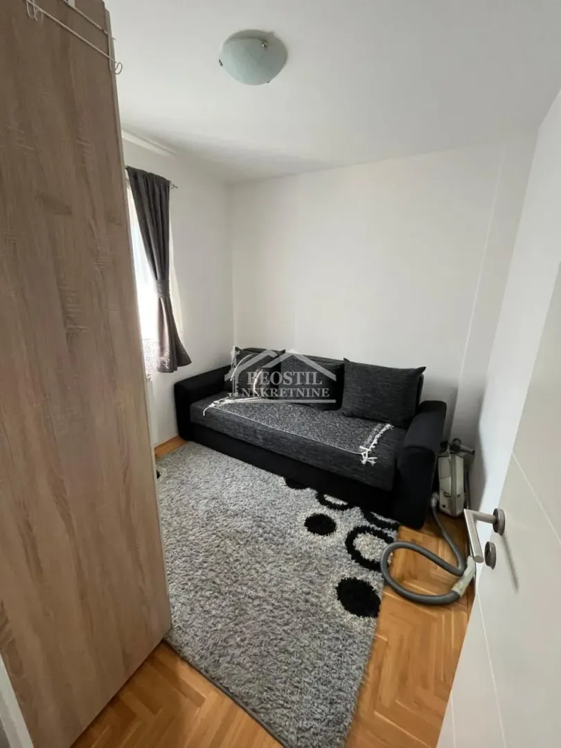 Izdavanje, jednosoban stan, 37m², Zvezdara Sve Podlokacije, Beograd