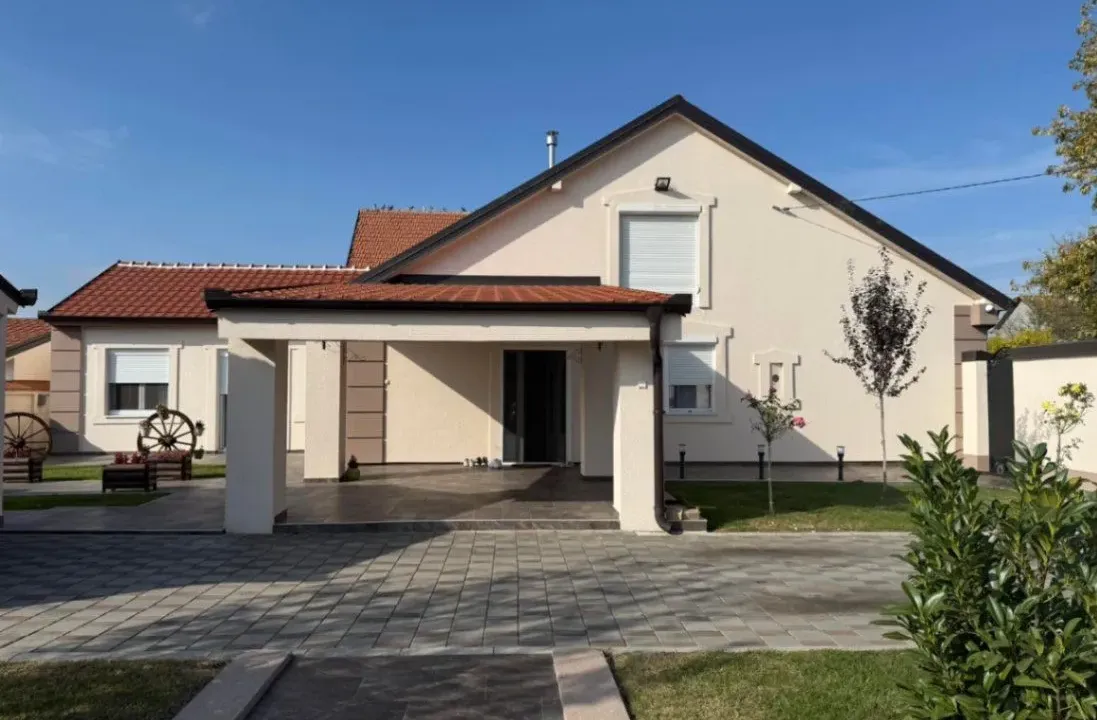 Prodaja, kuća, 220m², Vladimirovac, Alibunar