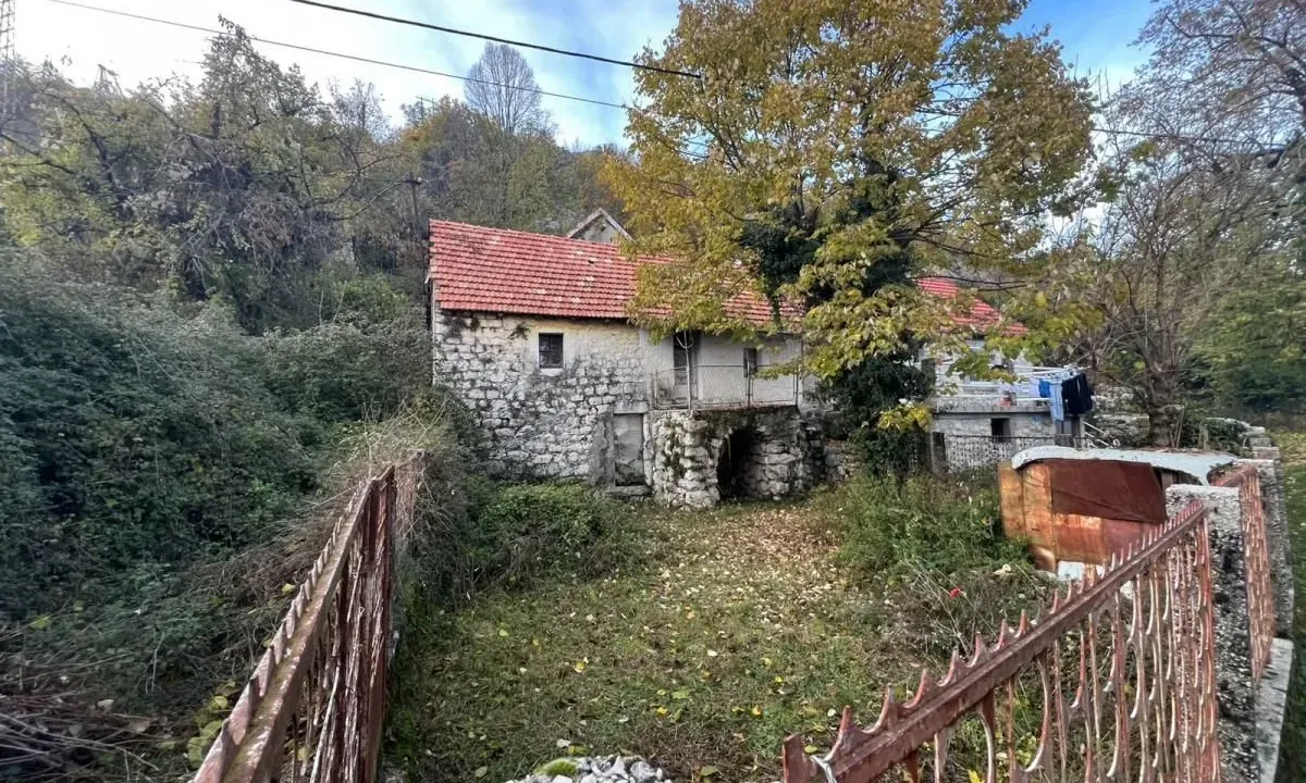Prodaja, kuća, 63m², Bajice, Cetinje