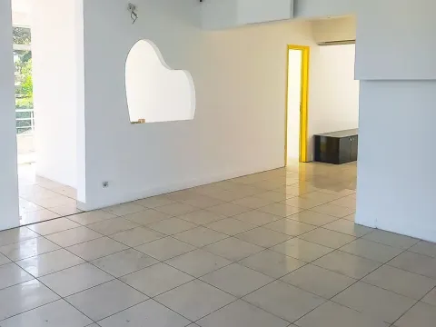 Izdavanje, poslovni prostor, 102m², Pobrežje, Podgorica - image 2