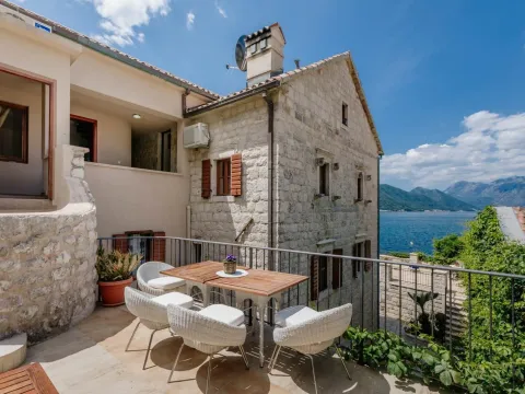 Prodaja, kuća, 370m², Kotor, Crna Gora - image 8