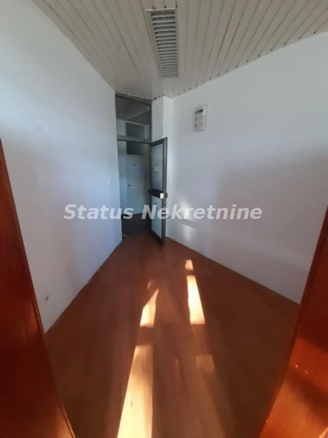 Rent, office space, 26m², Novo naselje, Novi Sad