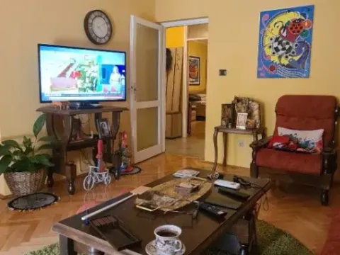 Sale, two bedroom apartment, 80m², Pejton, Podgorica - image 9