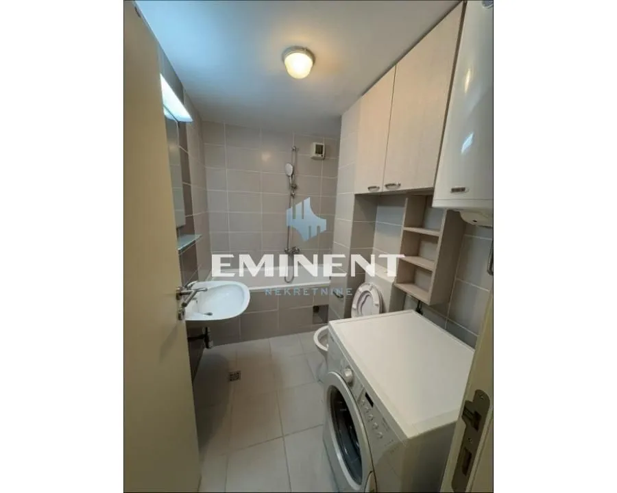 Rent, two bedroom apartment, 42m², Novi Beograd Blok 72, Novi Beograd Sve Podlokacije