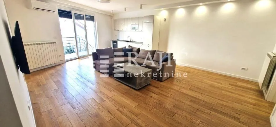 Rent, three bedroom apartment, 72m², Južni Bulevar, Vračar Sve Podlokacije
