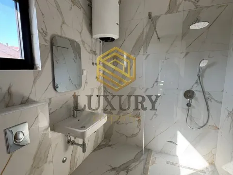 Prodaja, garsonjera, 33m², Momišići, Podgorica - image 4