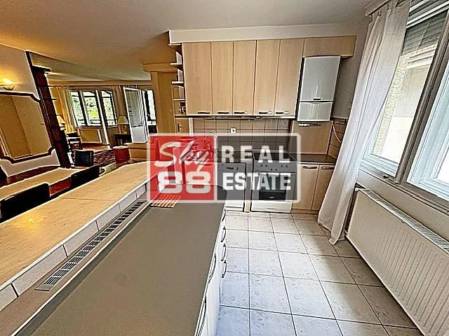 Rent, two bedroom apartment, 65m², Savski Venac, Beograd