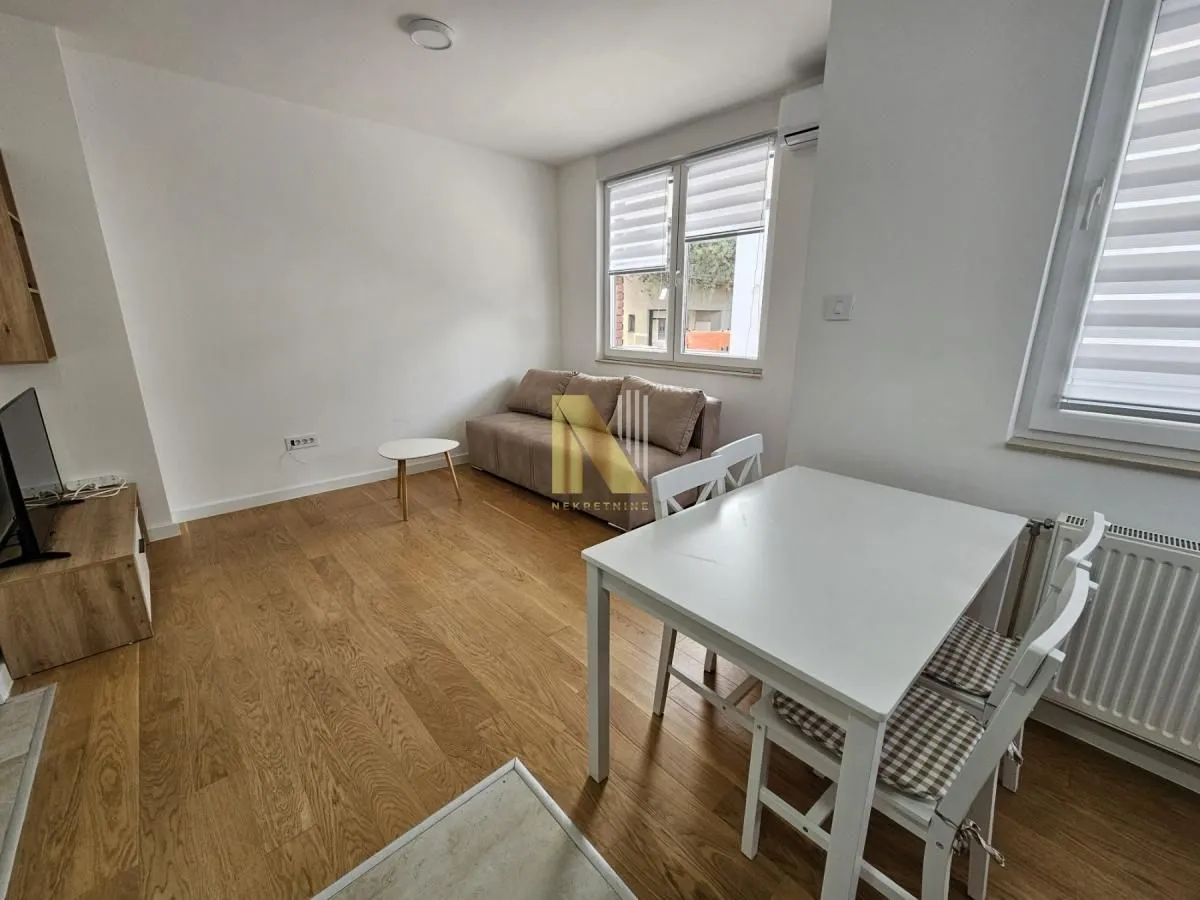 Izdavanje, jednosoban stan, 34m², Bulevar Evrope, Novi Sad Sve Podlokacije