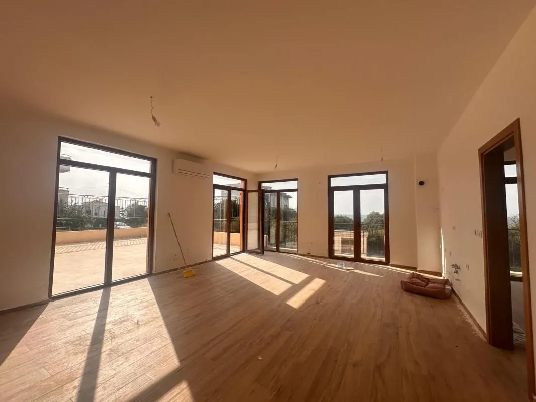 Sale, one bedroom apartment, 118m², Dobra Voda, Budva