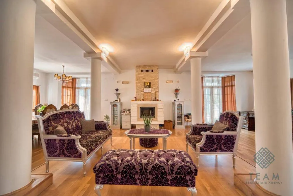 Prodaja, kuća, 560m², Podgorica, Crna Gora