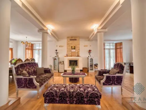 Sale, house, 560m², Podgorica, Crna Gora - image 8