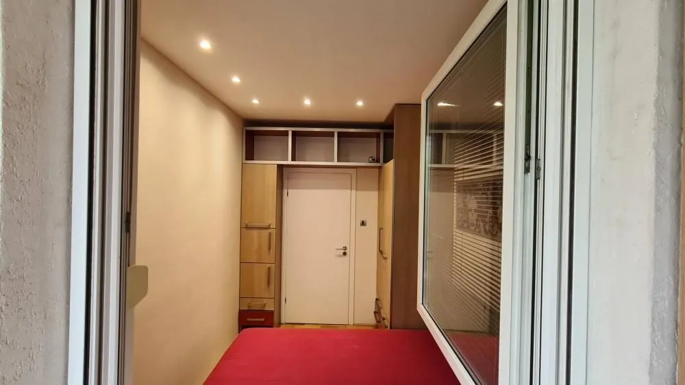 Izdavanje, jednosoban stan, 40m², Stari Grad, Beograd