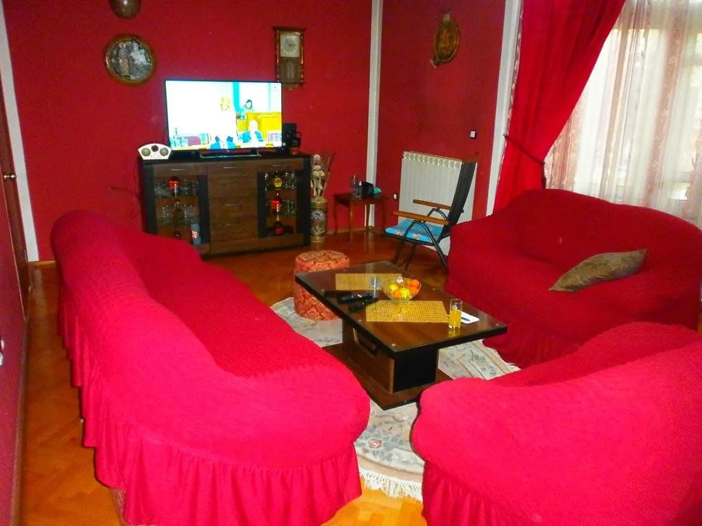 Izdavanje, kuća, 130m², Zabjelo, Podgorica