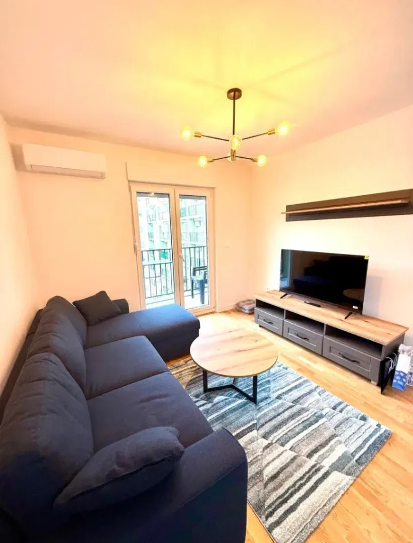 Izdavanje, jednosoban stan, 45m², Zabjelo, Podgorica