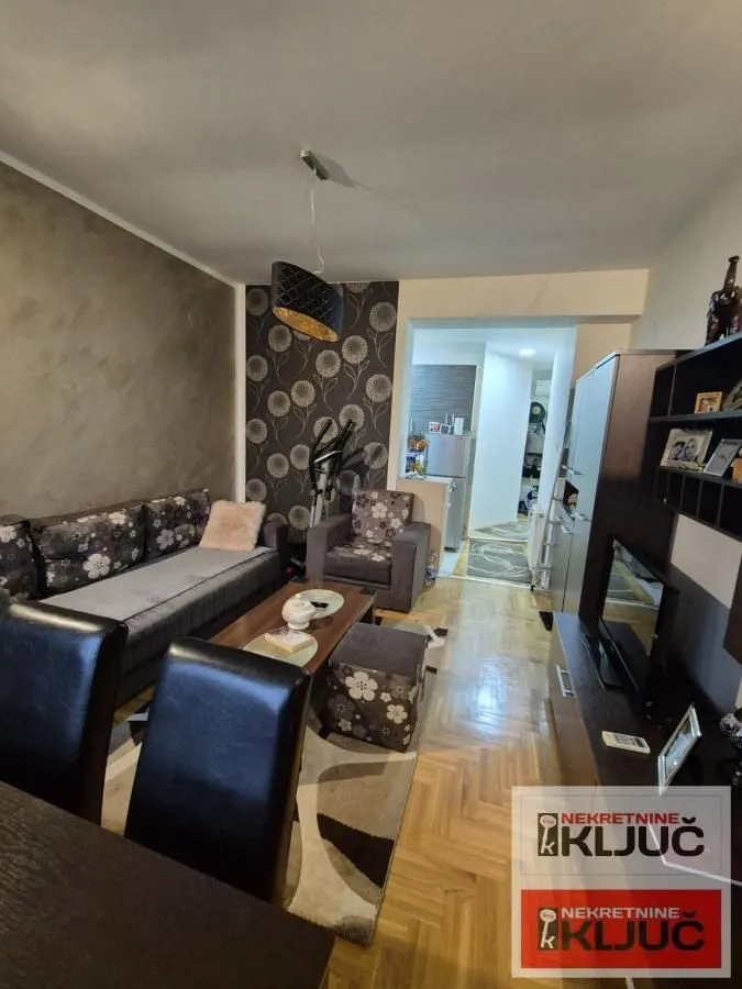 Prodaja, jednosoban stan, 40m², Centar, Novi Sad