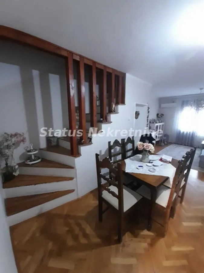 Prodaja, kuća, 135m², Petrovaradin, Novi Sad