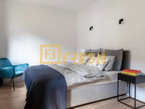 Prodaja, jednosoban stan, 61m², Kotor, Crna Gora - image 12