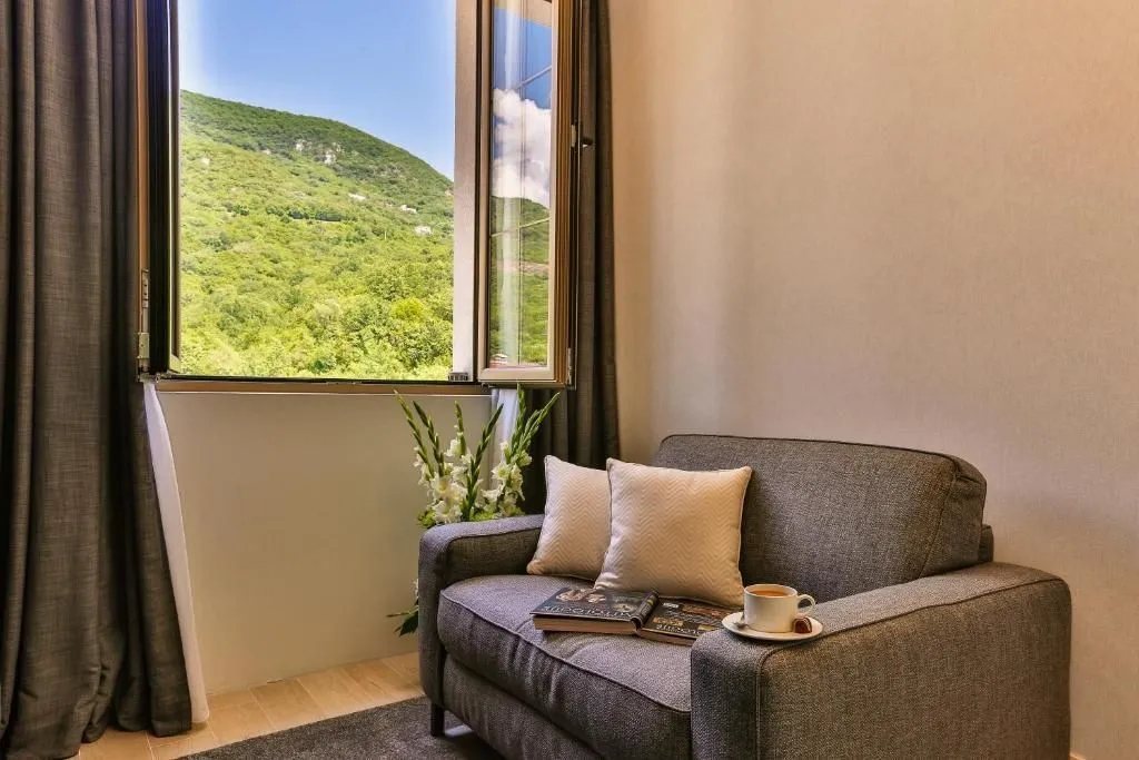 Prodaja, ugostiteljski objekat, 845m², Prijevor, Budva