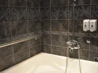 Izdavanje, kuća, 300m², Petrovaradin, Novi Sad - image 14