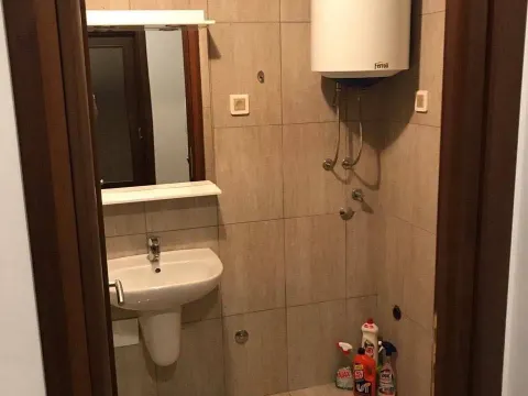 Izdavanje, jednosoban stan, 45m², Ljubović, Podgorica - image 3